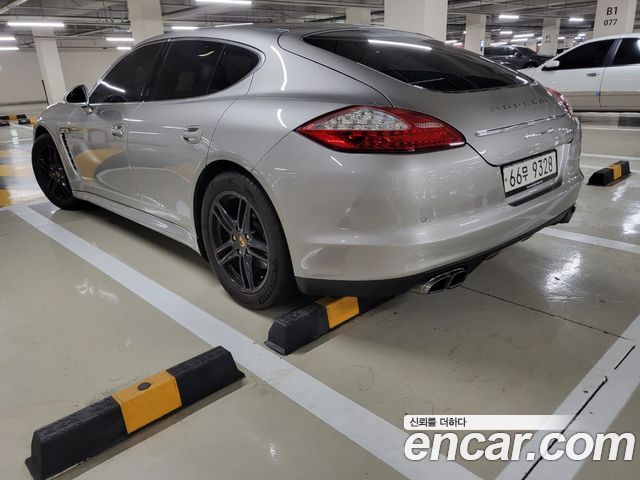 Porsche Panamera 2010 — photo 6