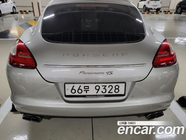 Porsche Panamera 2010 — photo 7