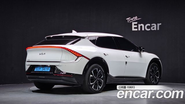 Kia EV6 2024 — photo 2