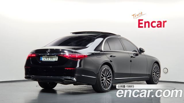 Mercedes-Benz S-Class 2022 — photo 2