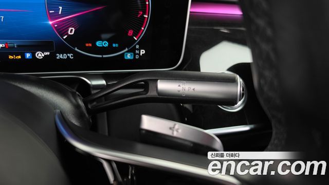 Mercedes-Benz S-Class 2022 — photo 12