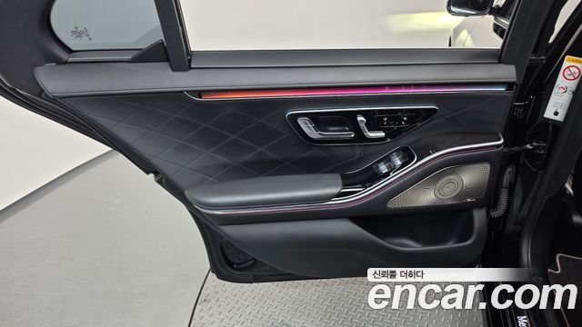 Mercedes-Benz S-Class 2022 — photo 15