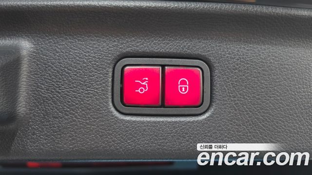 Mercedes-Benz S-Class 2022 — photo 31