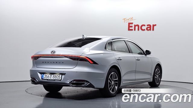 Hyundai Grandeur 2023 — photo 2
