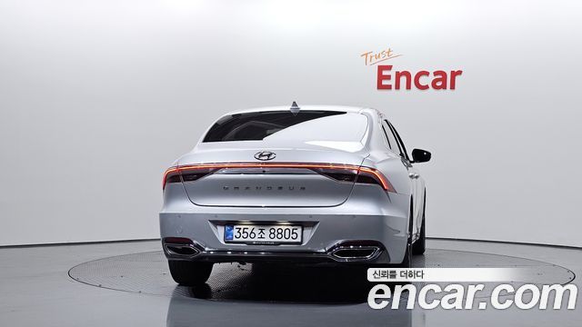 Hyundai Grandeur 2023 — photo 4