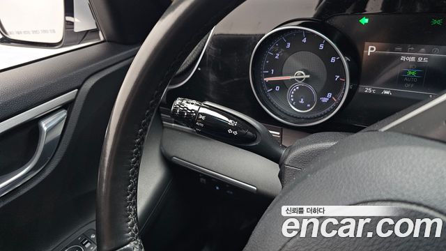 Hyundai Grandeur 2023 — photo 26