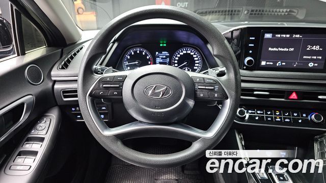 Hyundai Sonata 2021 — photo 19