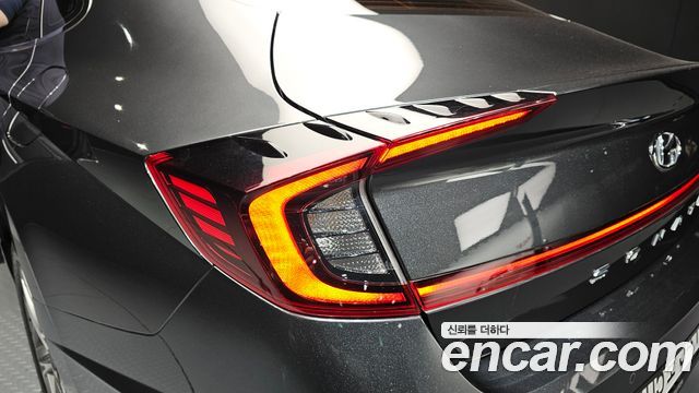 Hyundai Sonata 2021 — photo 9
