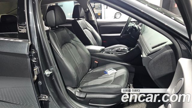Hyundai Sonata 2021 — photo 16