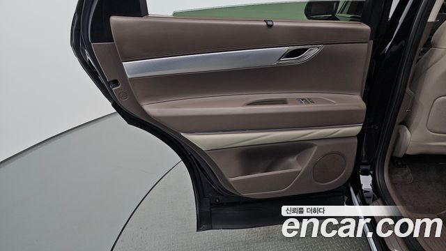 Genesis GV80 2022 — photo 15