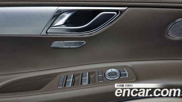 Genesis GV80 2022 — photo 28