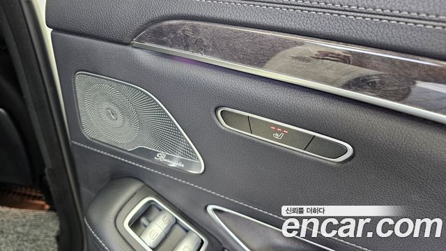 Mercedes-Benz S-Class 2017 — photo 19