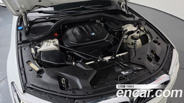 BMW 5-Series 2017 — photo 6
