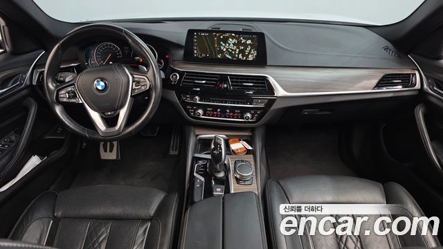 BMW 5-Series 2017 — photo 7