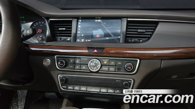 Kia K7 2017 — photo 13