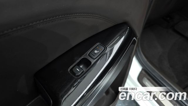 Kia K7 2017 — photo 15