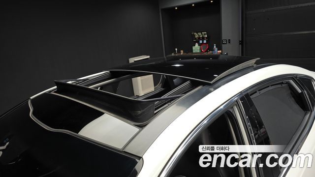 Kia K7 2017 — photo 17