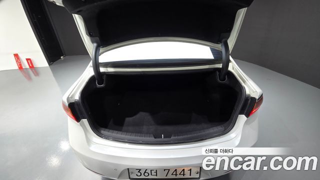 Kia K7 2017 — photo 19
