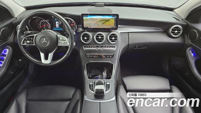 Mercedes-Benz C-Class 2019 — photo 10