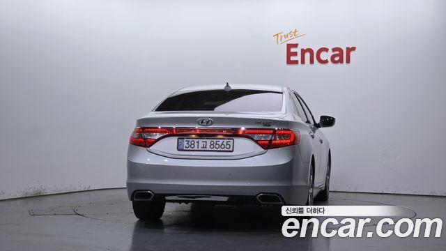 Hyundai Grandeur 2016 — photo 4