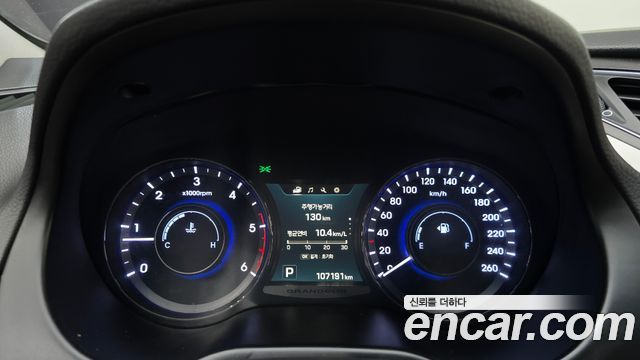 Hyundai Grandeur 2016 — photo 11