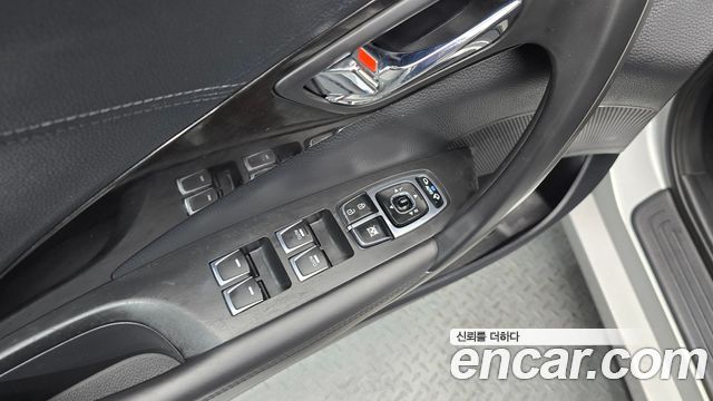 Hyundai Grandeur 2016 — photo 28