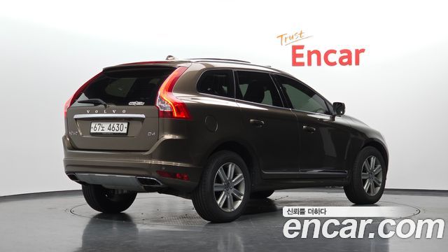 Volvo XC60 2016 — photo 2