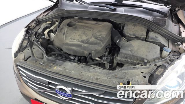 Volvo XC60 2016 — photo 6