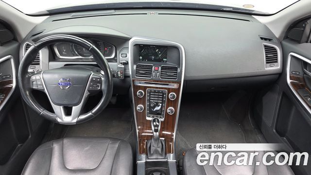 Volvo XC60 2016 — photo 7