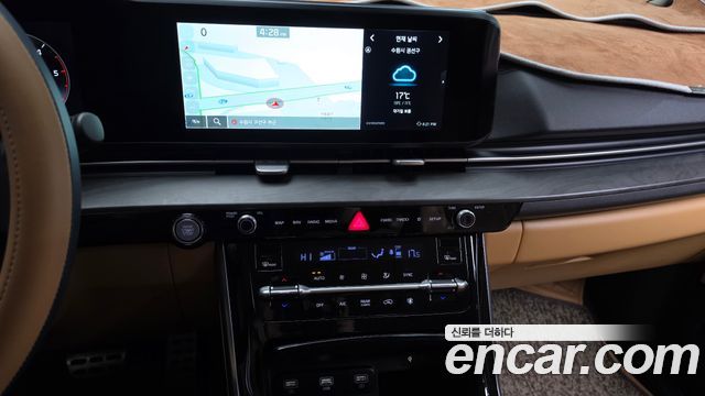 Kia Canival 2021 — photo 19