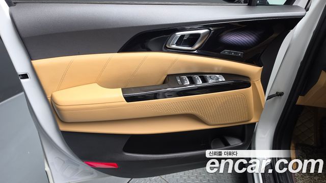 Kia Canival 2021 — photo 14