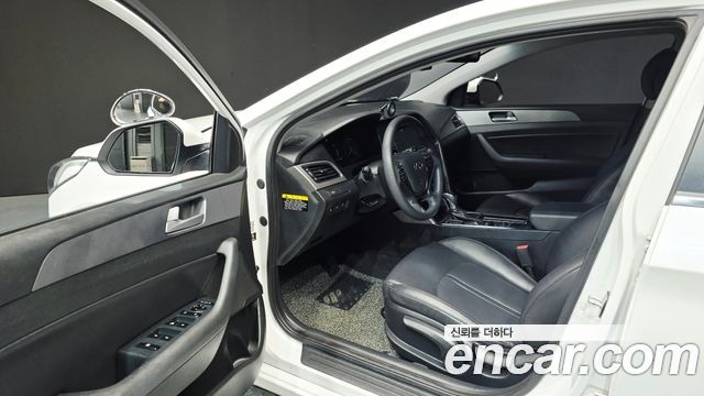 Hyundai Sonata 2017 — photo 13