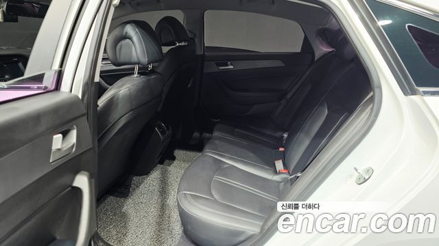 Hyundai Sonata 2017 — photo 18