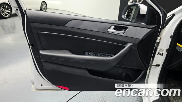 Hyundai Sonata 2017 — photo 14