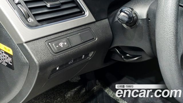 Hyundai Sonata 2017 — photo 28