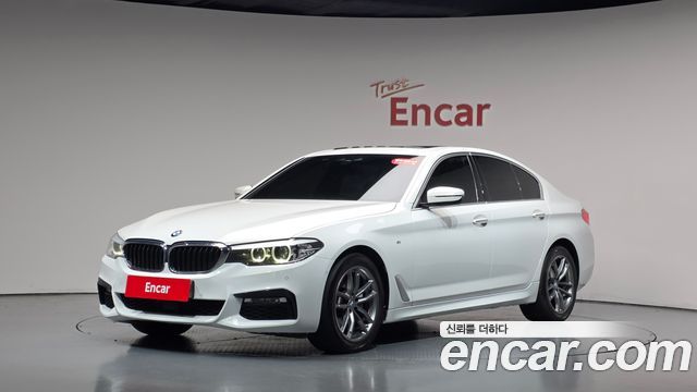 BMW 5-Series 2018 — photo 33