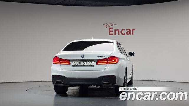 BMW 5-Series 2018 — photo 4