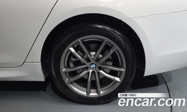 BMW 5-Series 2018 — photo 7