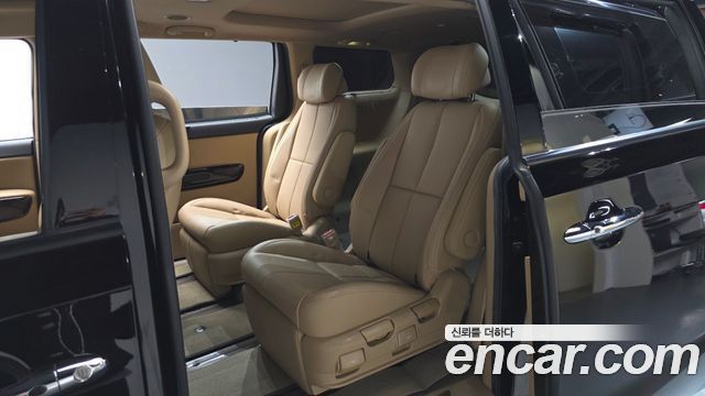 Kia Canival 2020 — photo 18