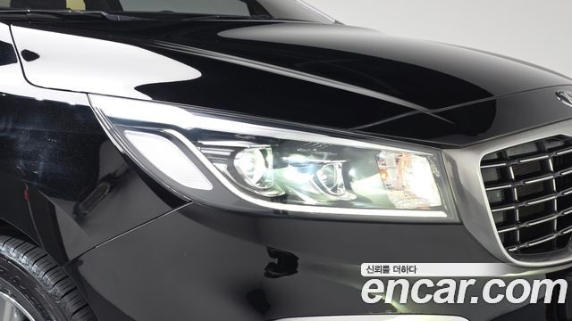 Kia Canival 2020 — photo 8