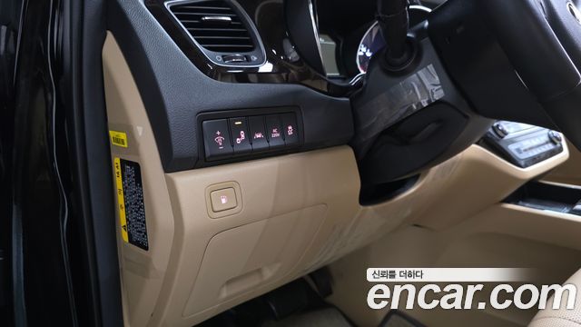 Kia Canival 2020 — photo 36