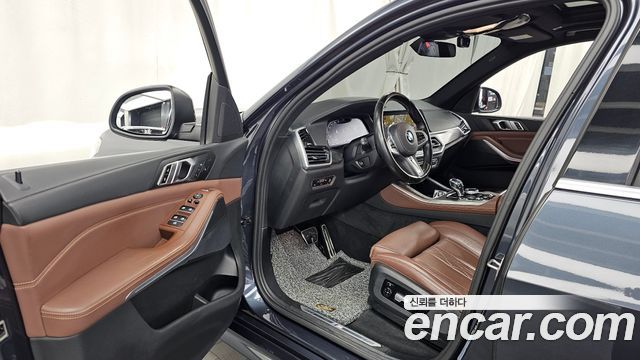 BMW X5 2022 — photo 13