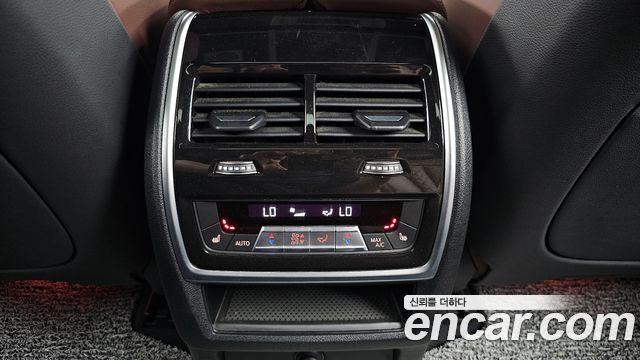 BMW X5 2022 — photo 24