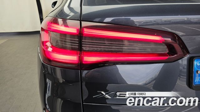BMW X5 2022 — photo 9