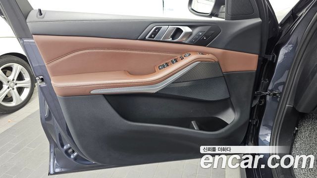 BMW X5 2022 — photo 14