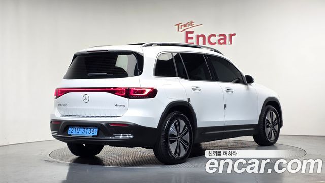 Mercedes-Benz EQB 2024 — photo 2