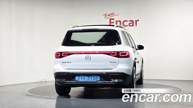 Mercedes-Benz EQB 2024 — photo 4