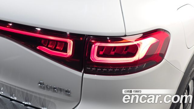 Mercedes-Benz EQB 2024 — photo 9