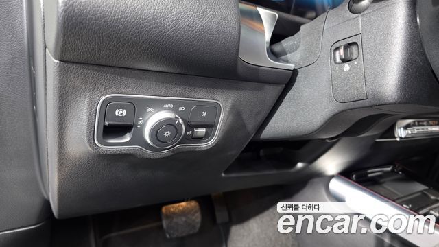 Mercedes-Benz EQB 2024 — photo 27