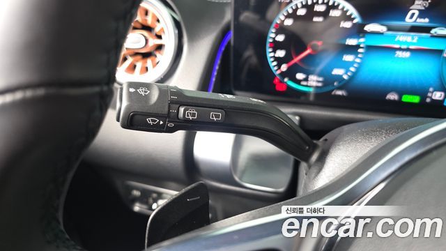 Mercedes-Benz EQB 2024 — photo 28